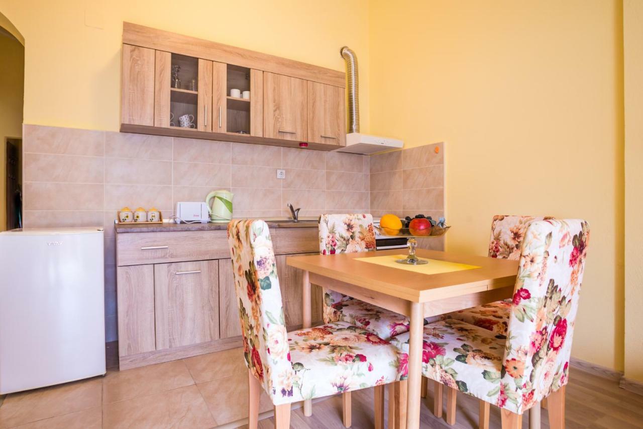 קוטור Apartments Radonjic מראה חיצוני תמונה